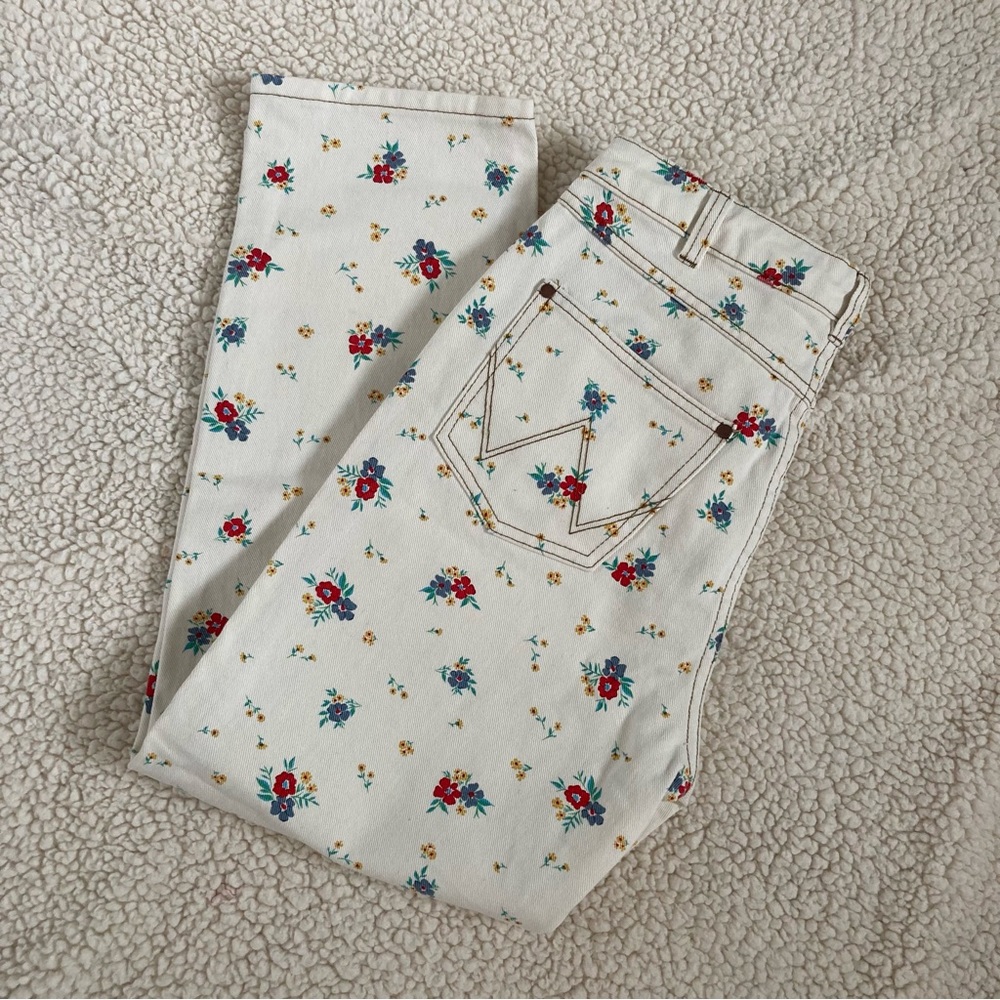 Wrangler/ Billabong She’s Cheeky Pant with Floral Pattern size 26